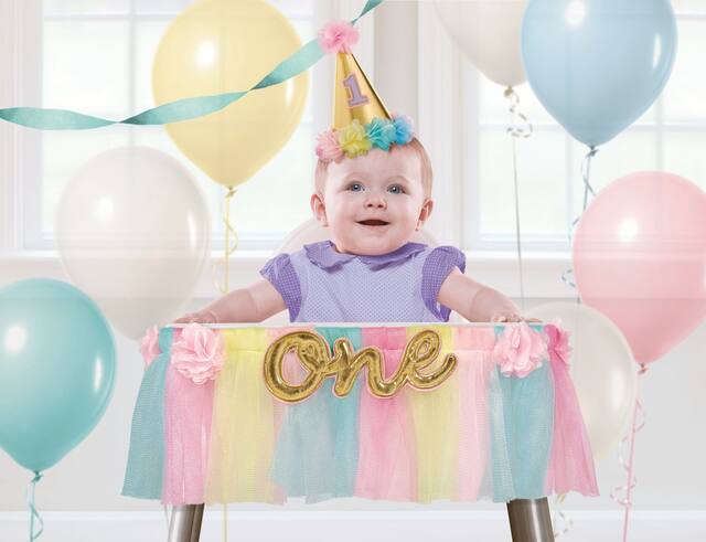 "One" High Chair Hanging Sign Decoration, Pink/Gold, Floral, 12-in, for Birthday Party