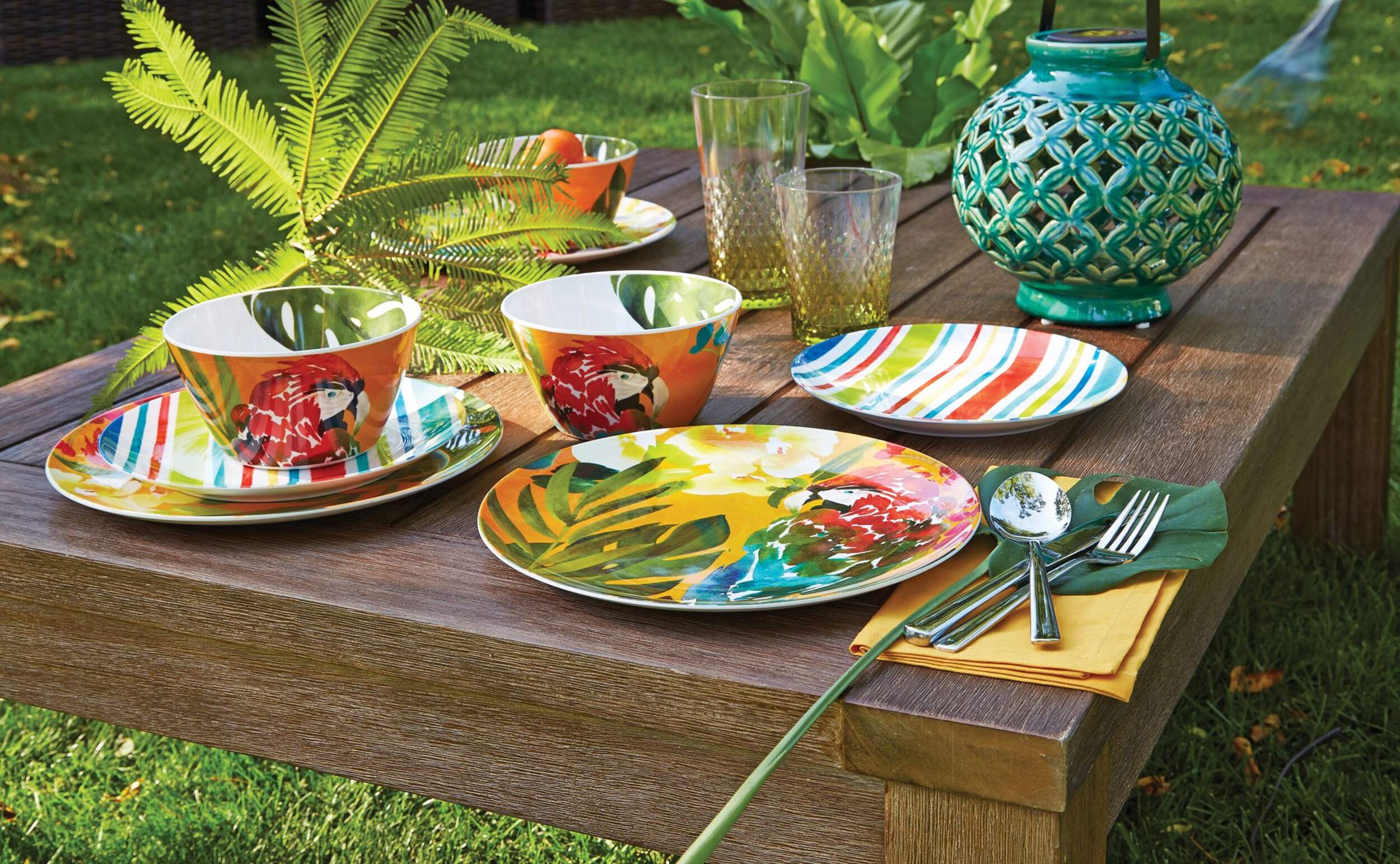 CANVAS Delano Striped Outdoor Side Plates
